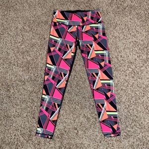 Like new! VS leggings Size M